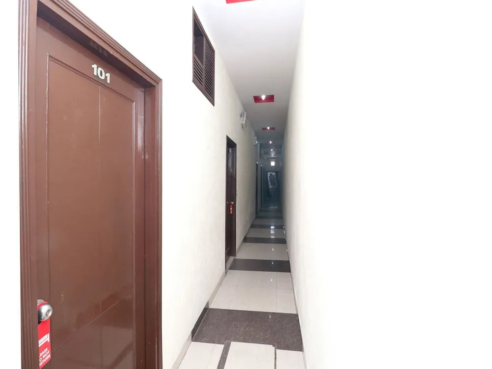 OYO 12664 Hotel Kailash Regency