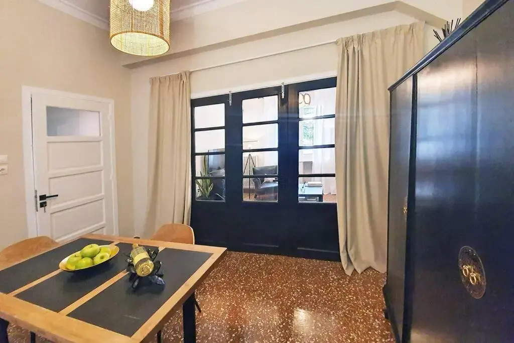 COZY Stylish Apt., 800m to METRO, 2min to Highway