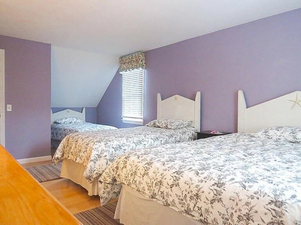 51 Chatham Crest Drive - Four Bedroom House