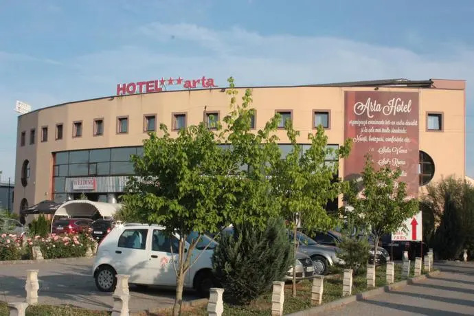 Arta Hotel