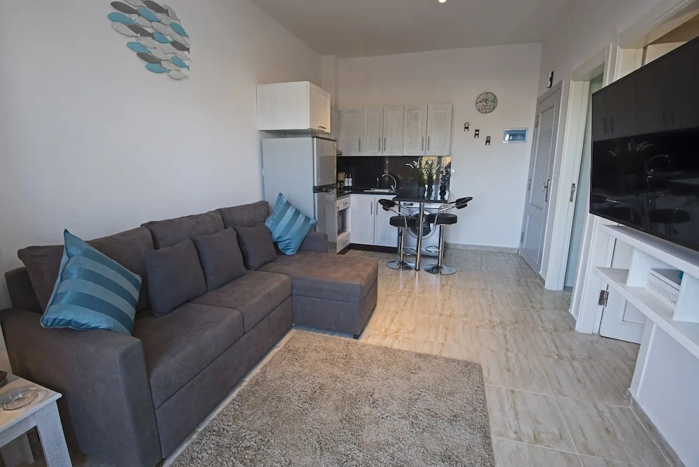 Luxury One Bedroom Apartment in Aqua Palms Resort