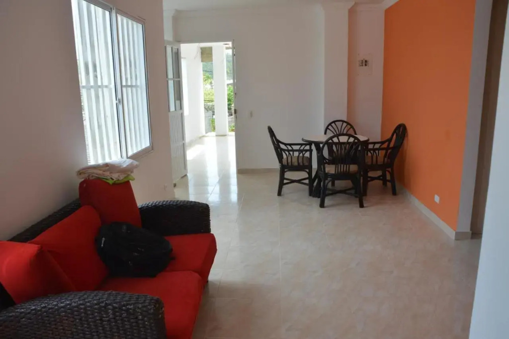 Roxis Place