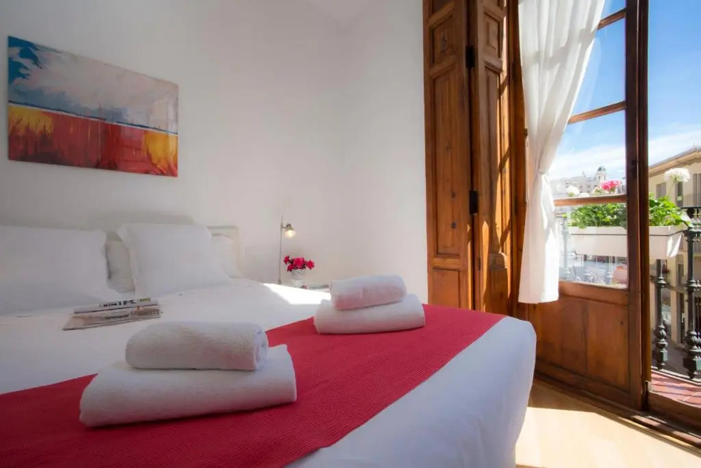 SingularStays Plaza del Mercado
