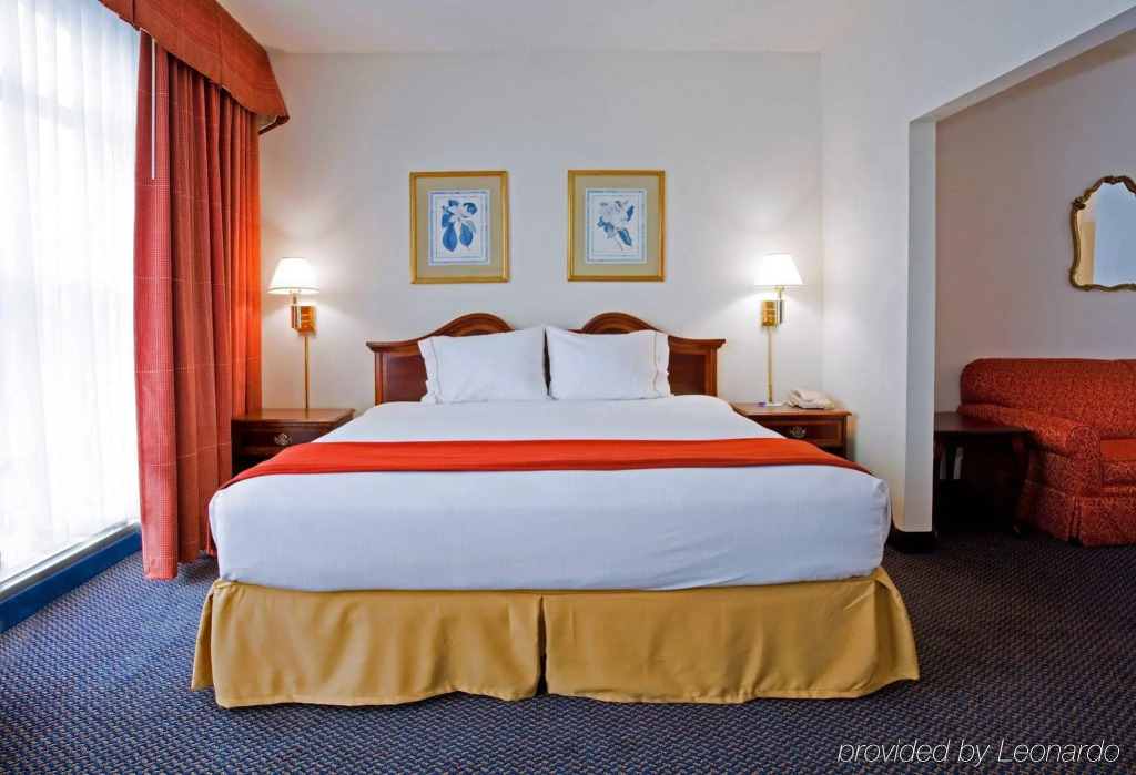 Holiday Inn Express Hillsborough-Durham Area by IHG