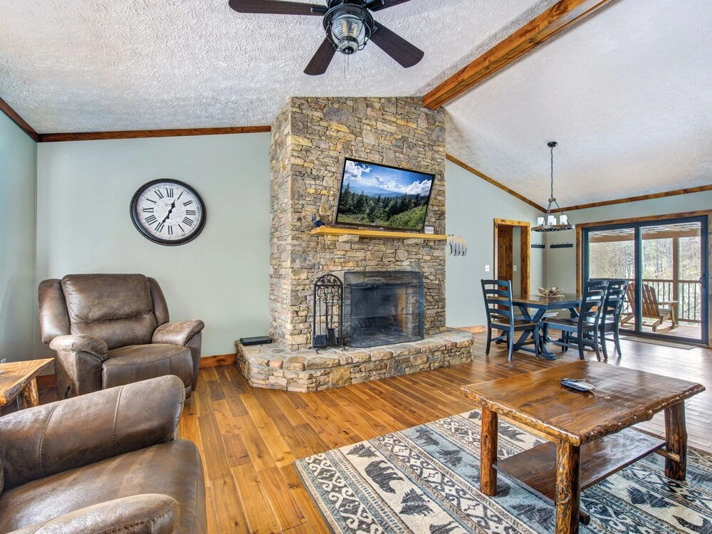 533dancebearspncb - Dancin' Bear Ridge