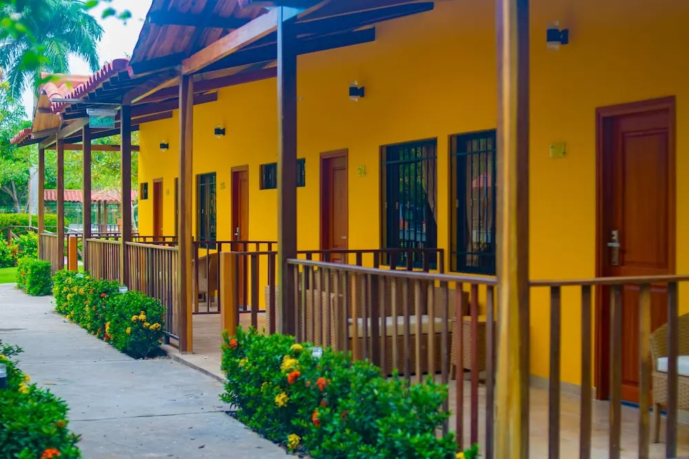 Senderos del Mar, Hotel con AC, Piscina, cerca de Tayrona