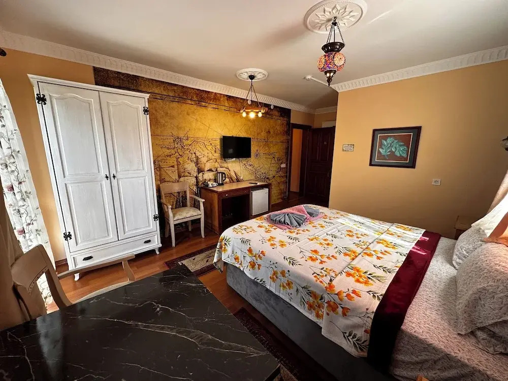 Efes Linden House