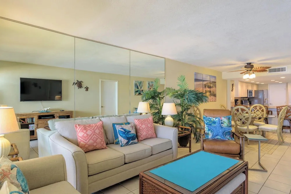 Ocean Vista #1004