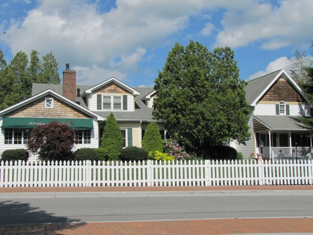 Azalea Inn Bed & Breakfast