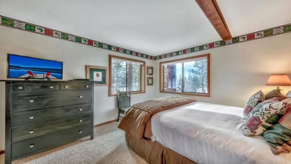 Your Roomy Northstar Retreat Awaits by RedAwning