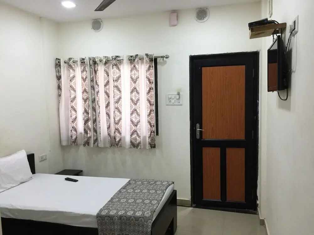 VRP Guest House