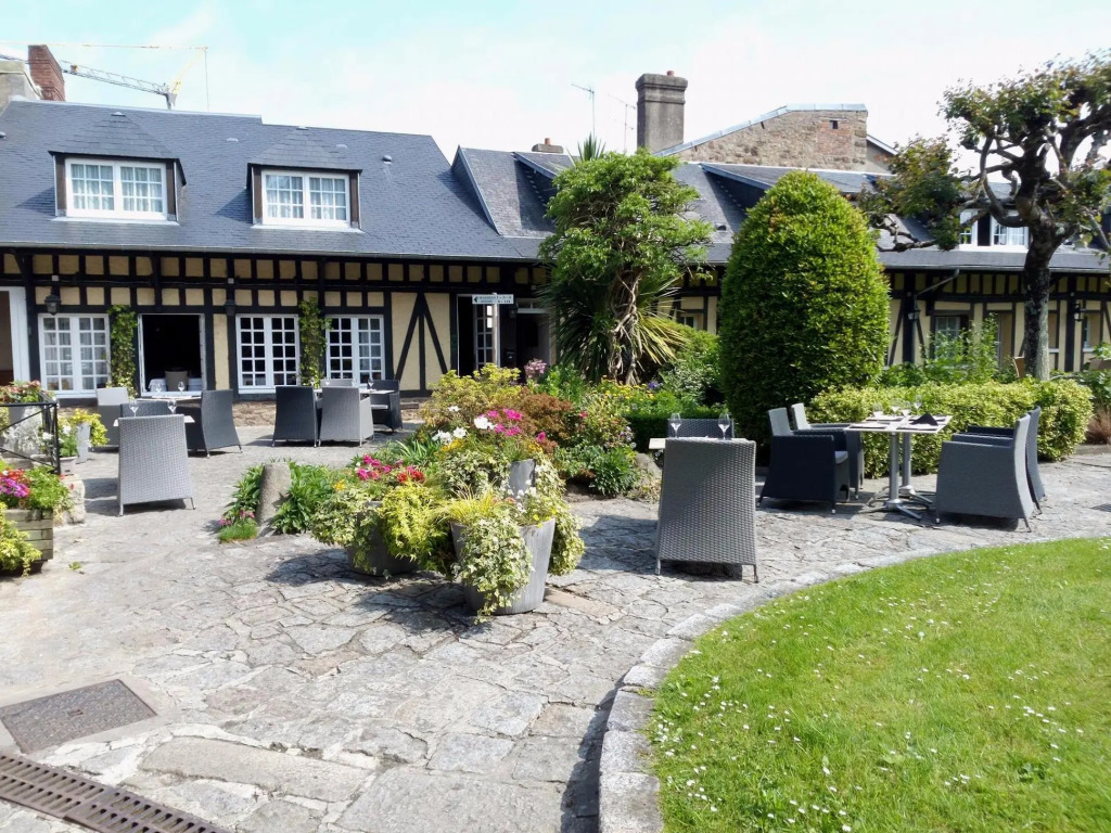 Hôtel de La Croix dOr