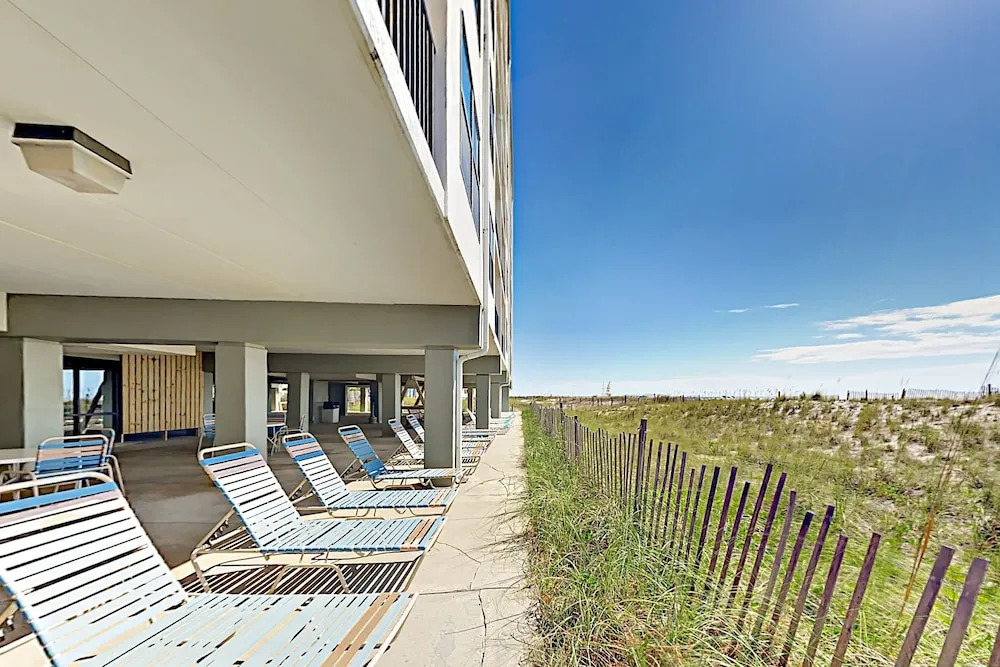 E Beach Condo #368 2 Bedrooms 2 Bathrooms Condo