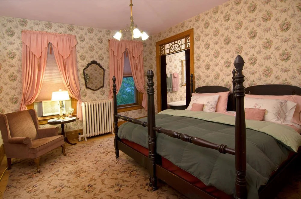 W.W. Smith Inn