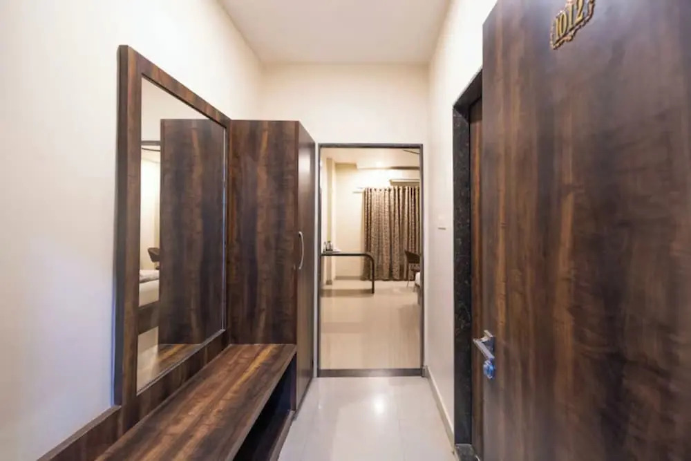 OYO 9130 Hotel Sheetal International