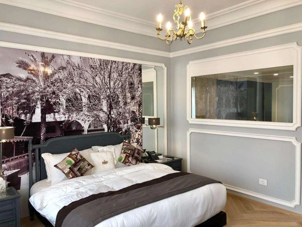 Le Bristol Hotel