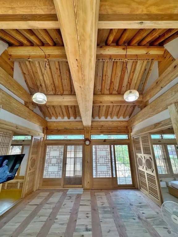 Hanok Stay - Jukrokjeongsa