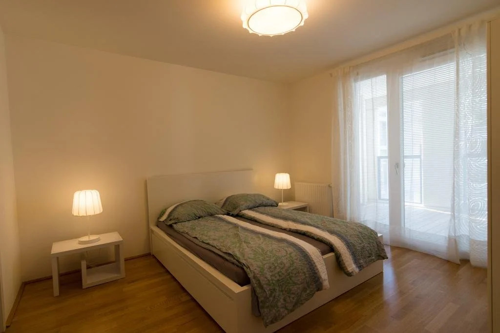 Apartment with parking on premise