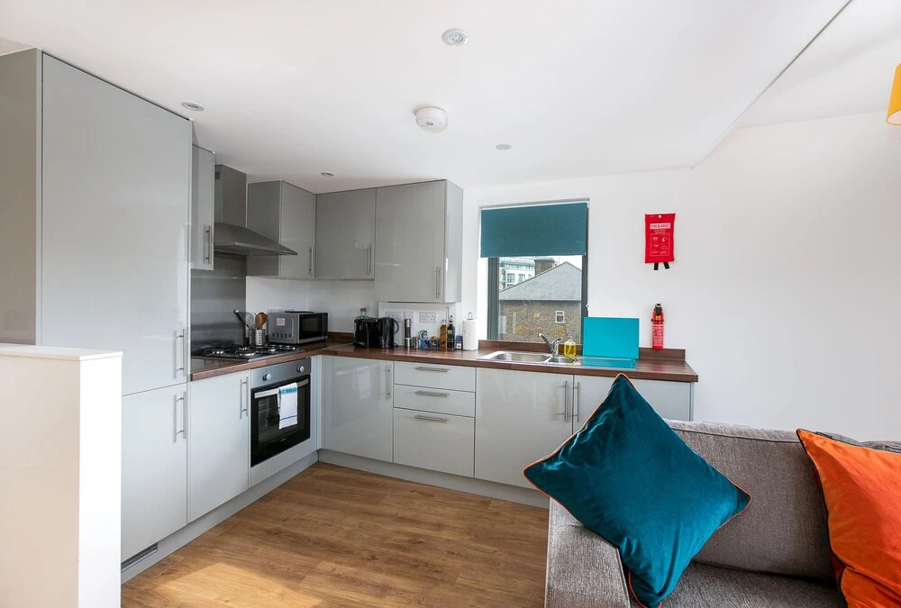 Kew Bridge Apartments
