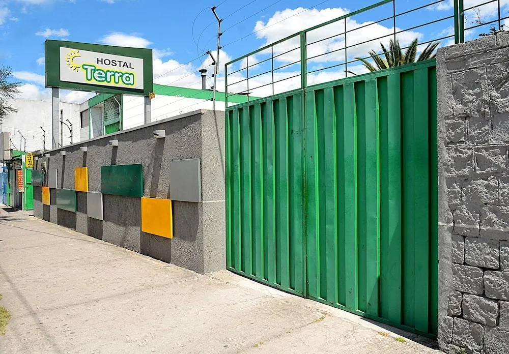Hostal Terra 3 - BASE AÉREA