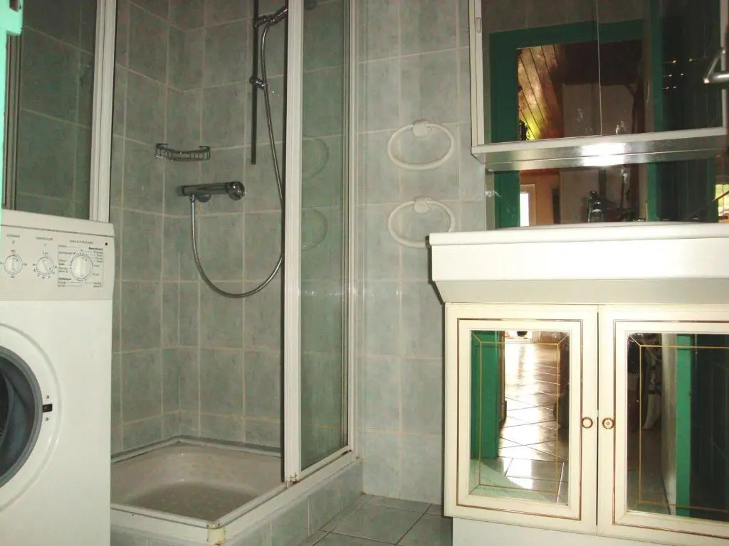 Chalet mitoyen avec jardinet, 3 pièces, 6 personnes - FR-1-464-8