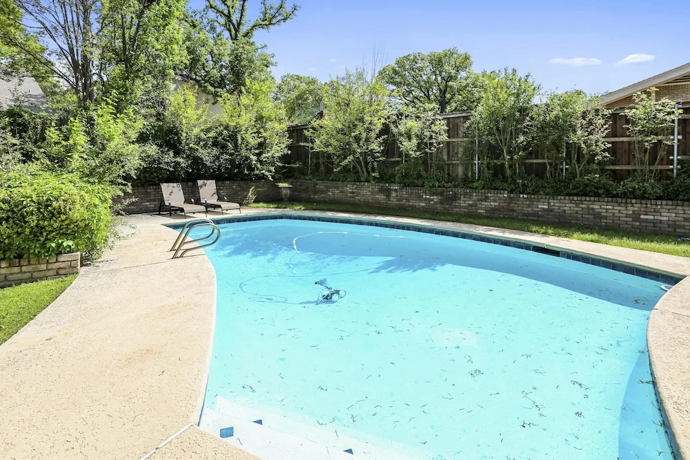 Franklin Mansion - Huge Near Stadiums W/pool & Hot Tub 5 Bedroom Estate