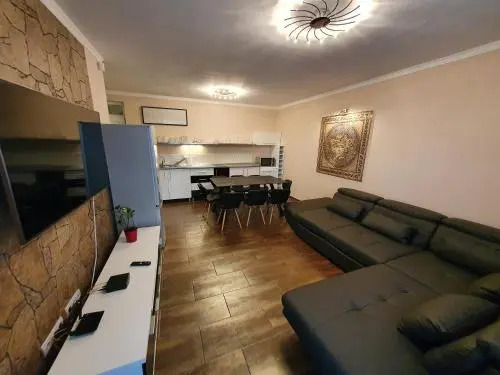 Royal Luxus Wellness Apartman