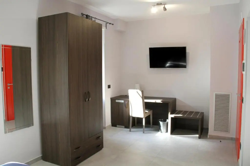 EasyRoom Frosinone - Casello Autostradale