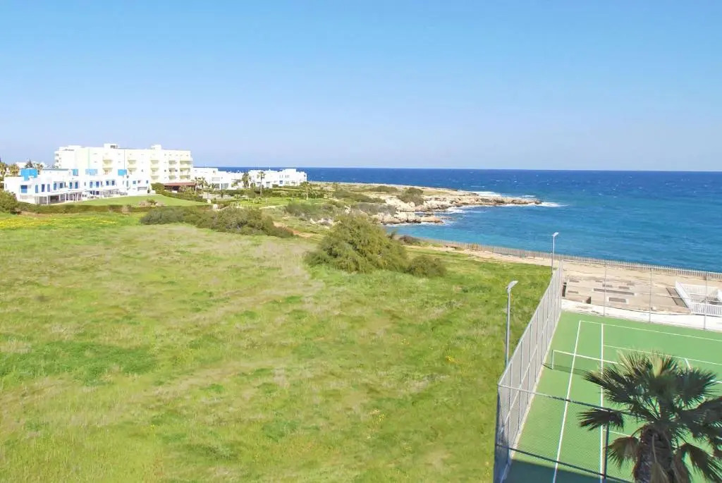 Calypso - Coralli Beachfront Apartment