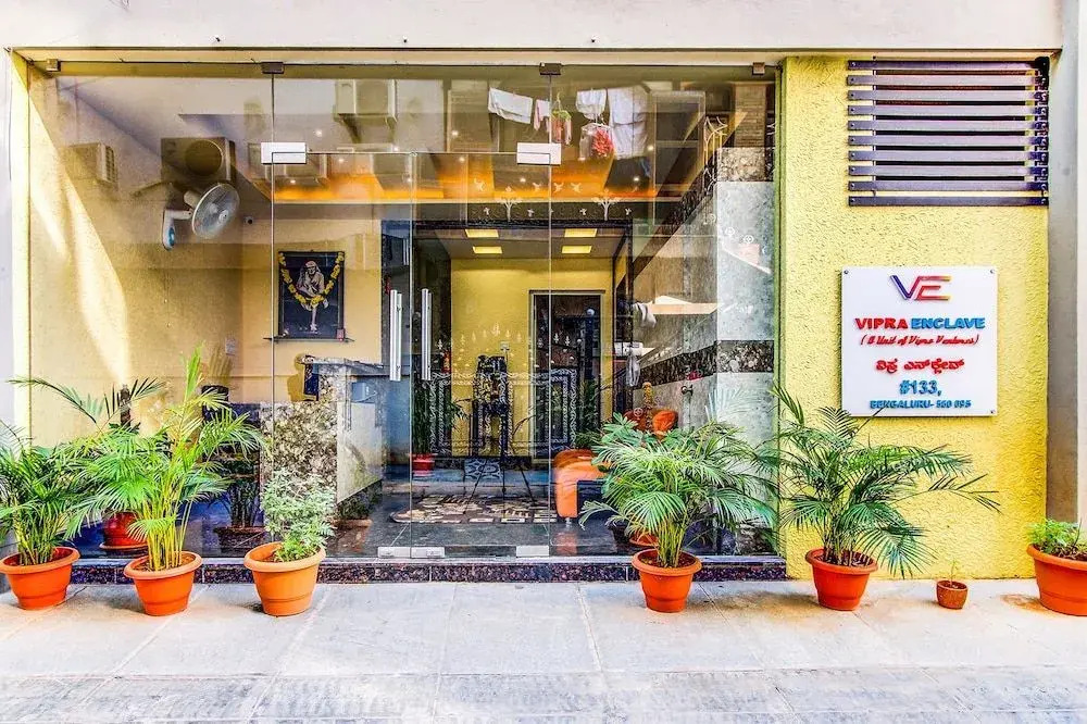 FabHotel Vipra Enclave