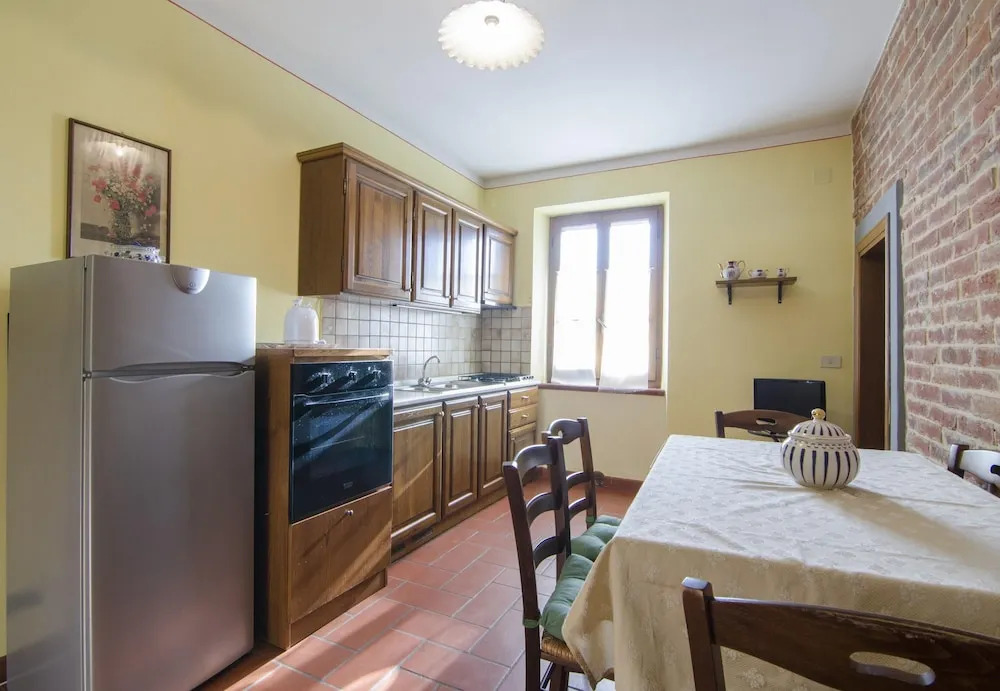 Mansion With 12 Bedrooms in Cortona, With Private Pool, Enclosed Garde