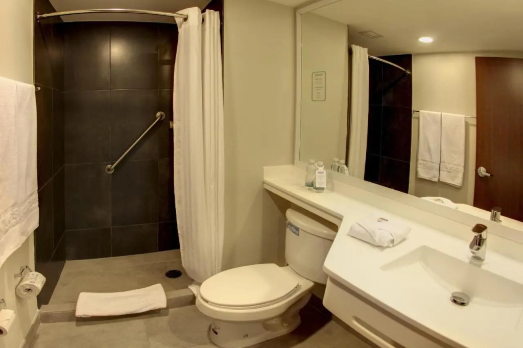 City Express Plus by Marriott Medellín Colombia