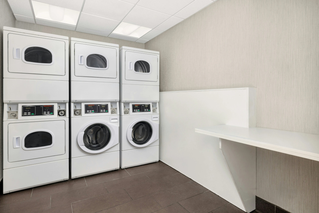 Hampton Inn & Suites - Napa, CA