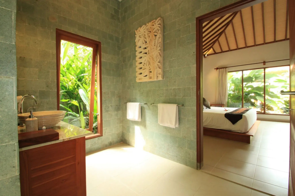 Villa Sutra