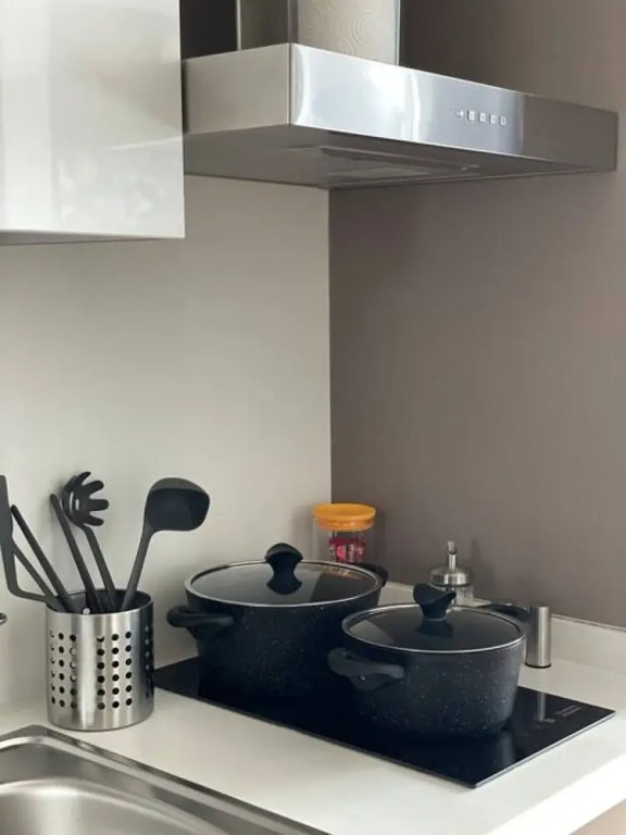 Brand-new Studio Apartment Near Mall of Istanbul