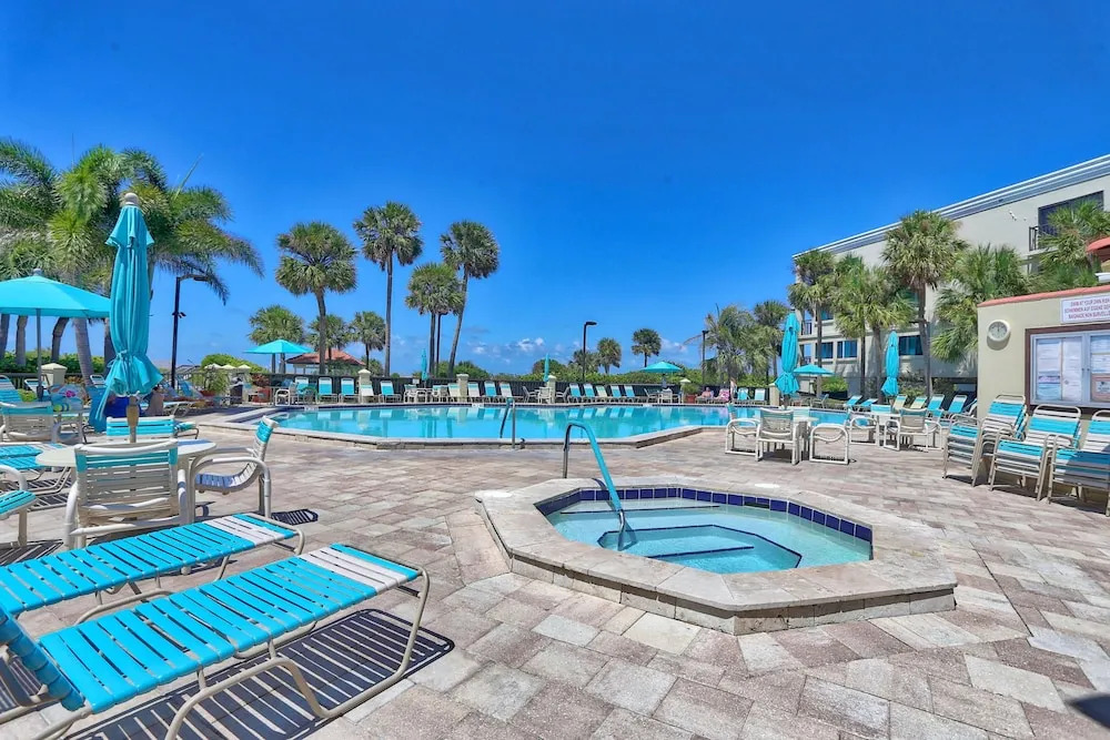Land's End 9-301 Beach Front-premier
