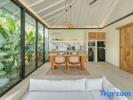 Melasti Breeze 4 – 1BR Tropical Escape in Uluwatu  - A Luxury Private Villa By Balinest Villas