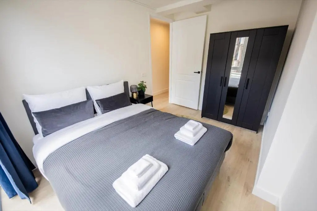 Grandiose 3 Bedroom Serviced Apartment 117m2 -NB304G-