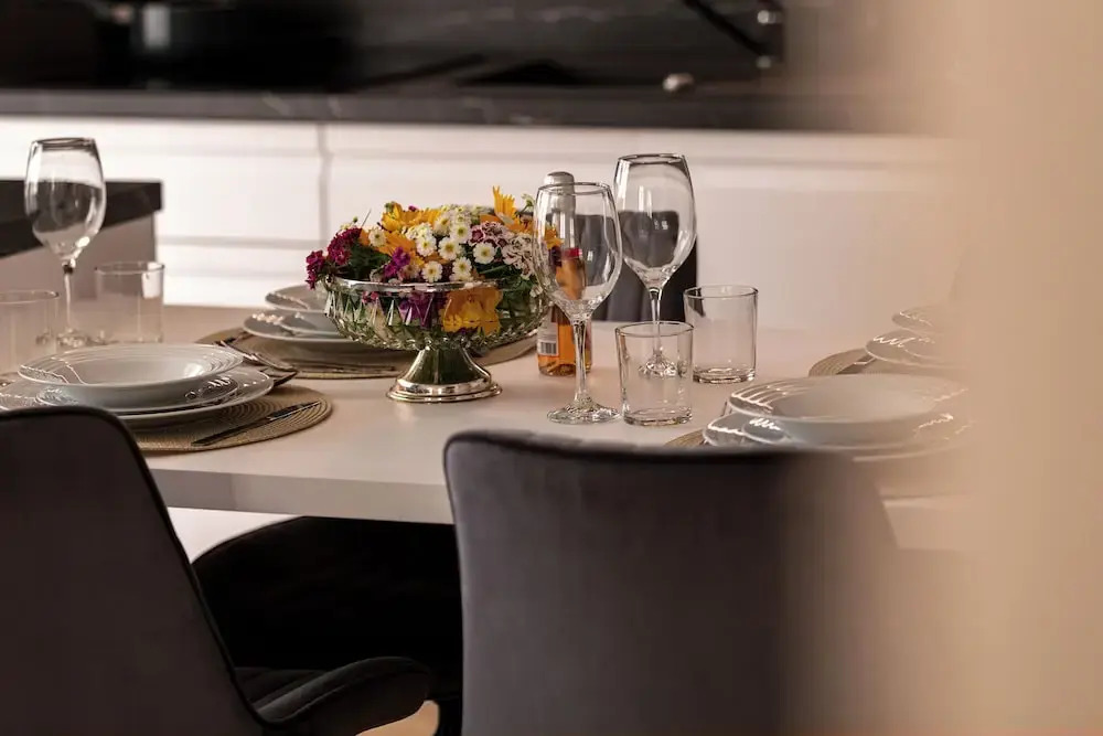 ARI - AFI Mall Luxurious Apartments