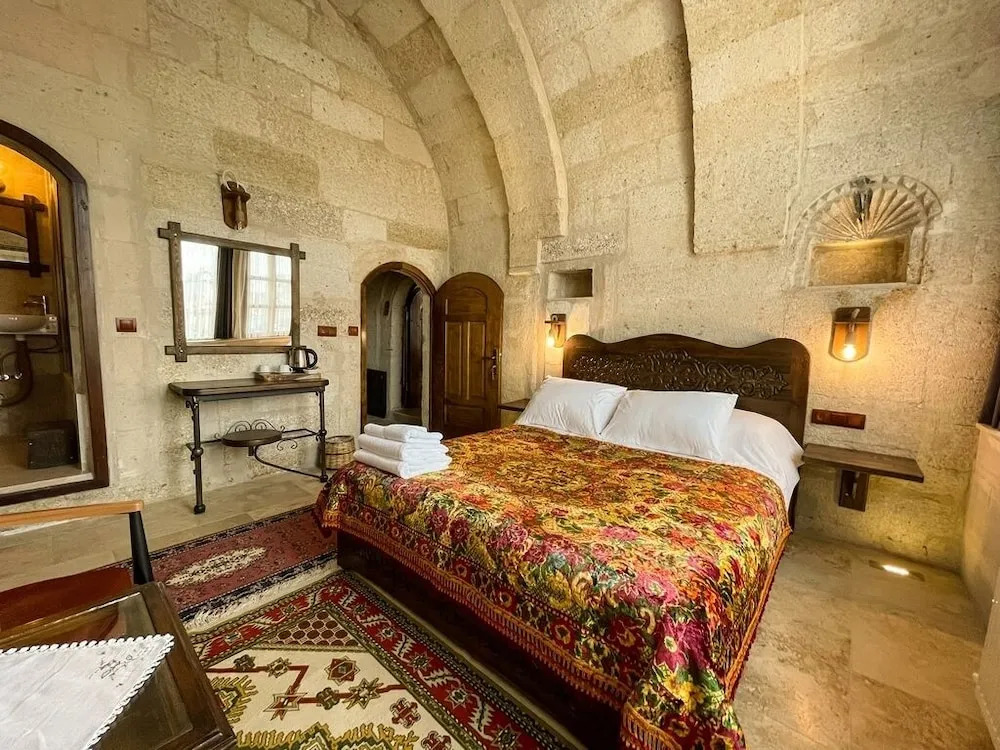 Takunya Cave Hotel