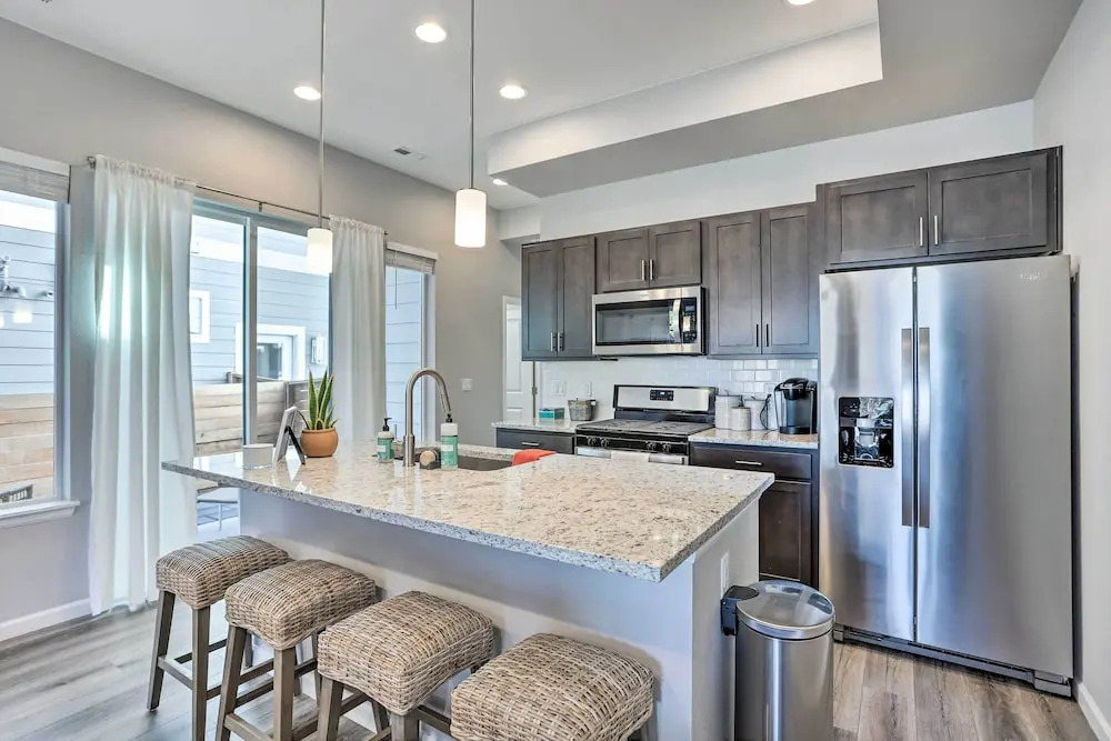 Cozy Abode w/ Patio ~ 7 Mi to Dtwn Denver