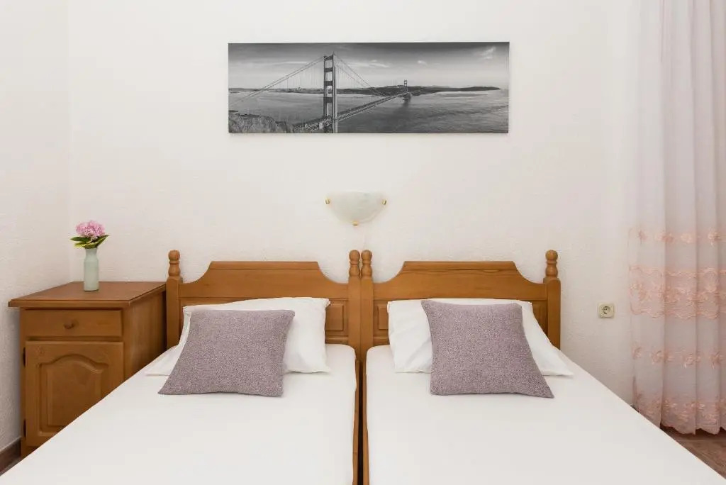 Topic Apartments