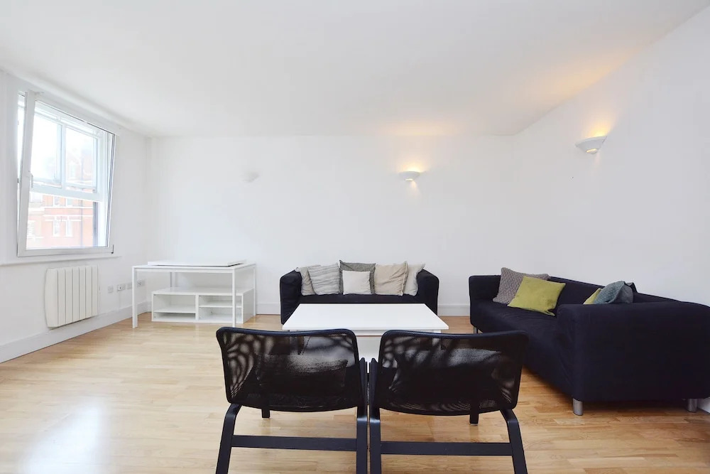 Elegant Oxford Street Apartments