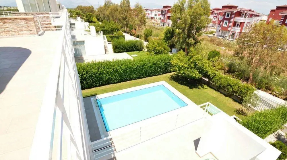 Novron Feronia Villas