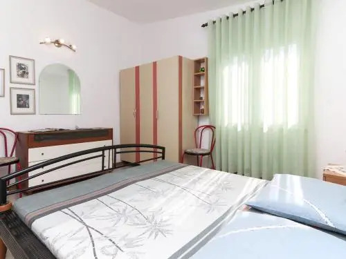Apartments Ana 167