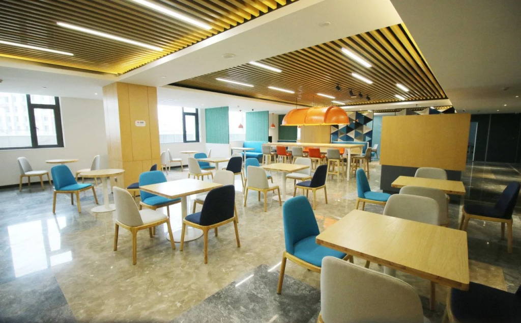 Holiday Inn Express Haining City Center