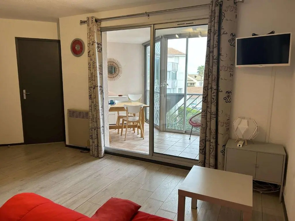 Appartement Le Grau-du-Roi, 2 pièces, 4 personnes - FR-1-250-3