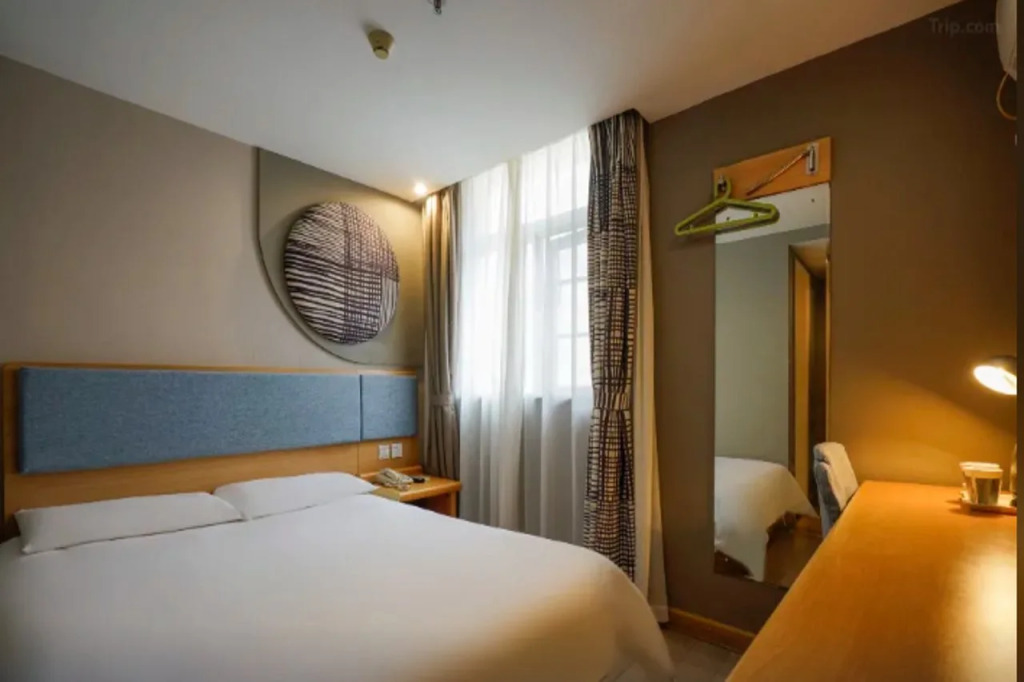Homeinn Hotel (Zhuhai Gongbei Port Pedestrian Street)
