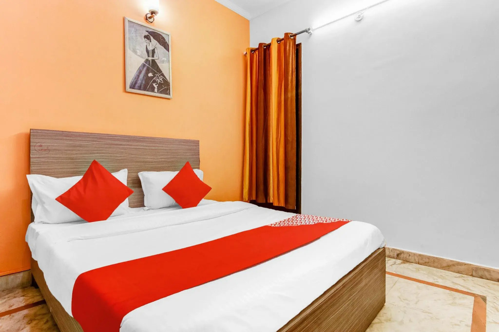 Flagship Hotel Orlov