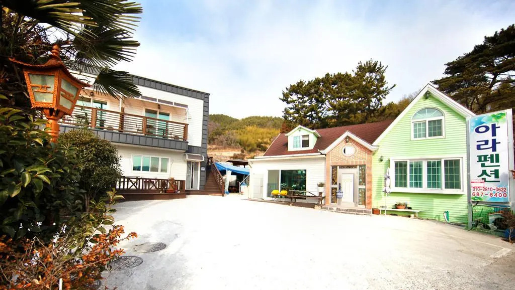 Geojae Chilcheondo Ara Pension
